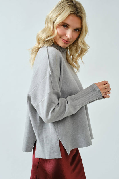 SA00121T - Soft Overlock Mock Neck Sweater: MOCHA / S/M
