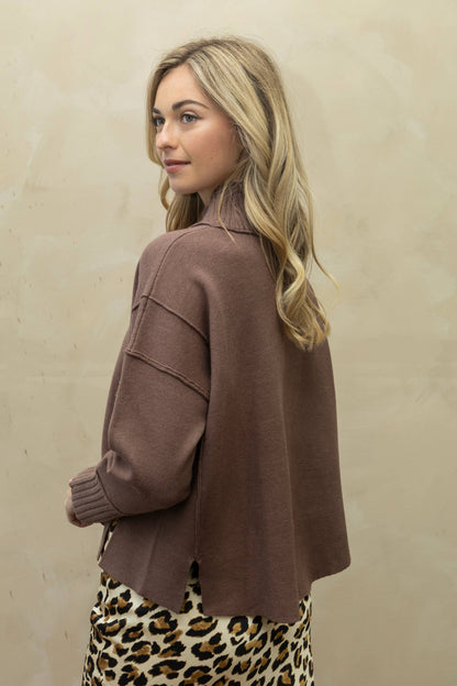 SA00121T - Soft Overlock Mock Neck Sweater: MOCHA / S/M