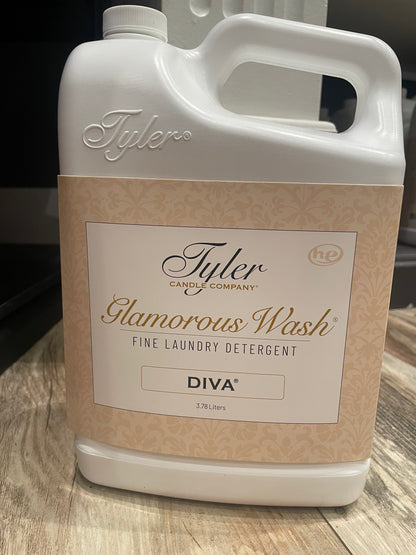 DIVA® - Glamorous Wash 128 oz