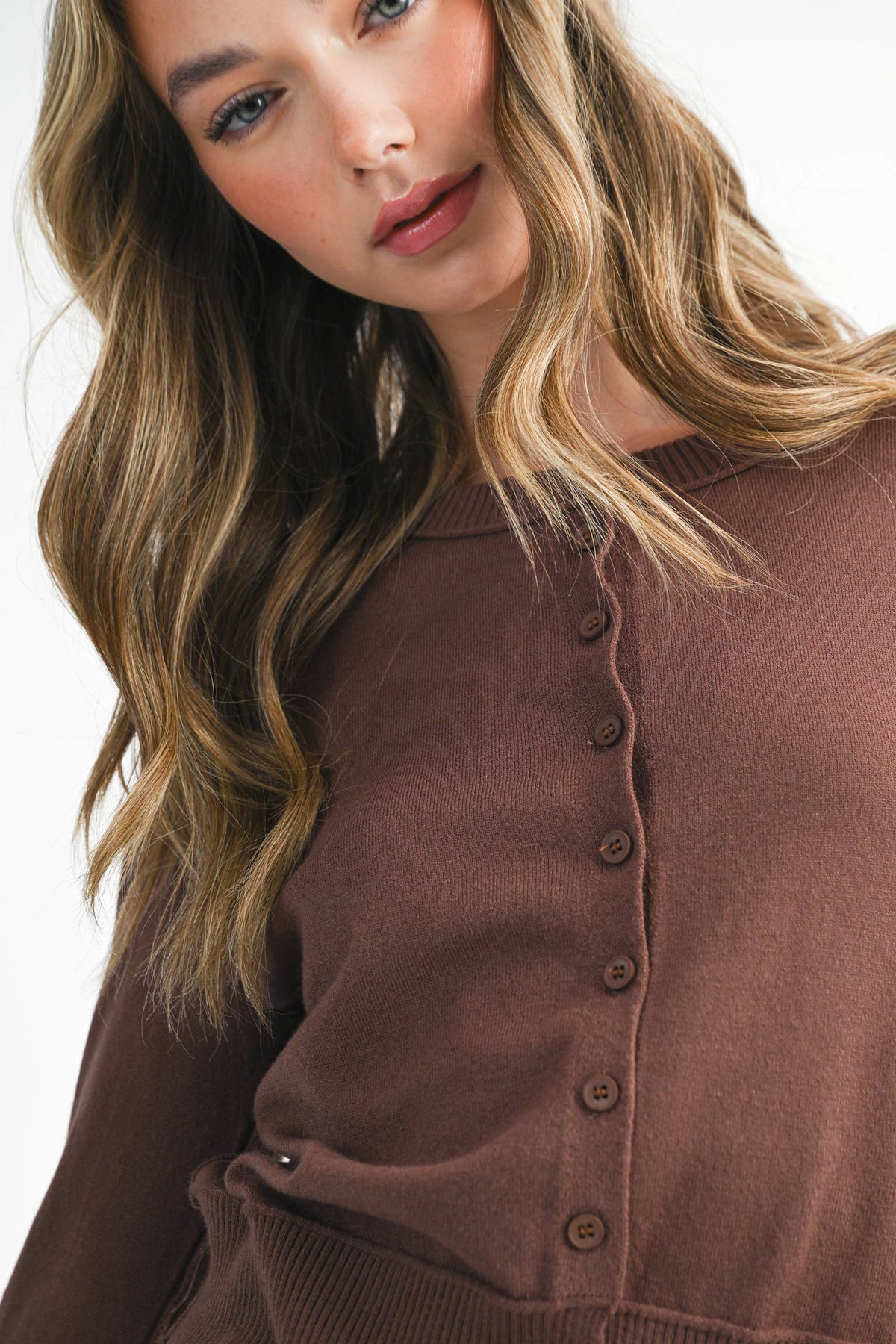 5176GN Ribbed Button-Up Knit Cardigan: Mocha Mousse / Contemporary / S