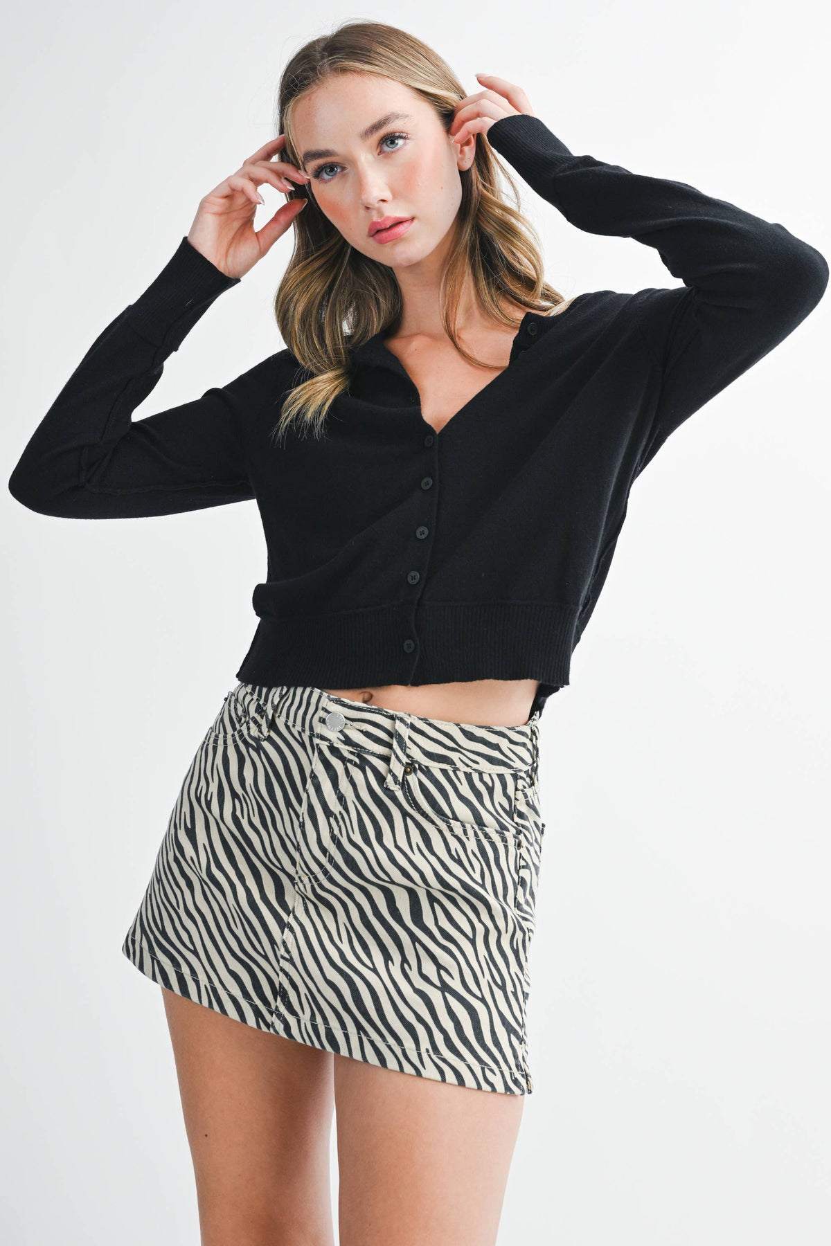5176GN Ribbed Button-Up Knit Cardigan: Black / Contemporary / L