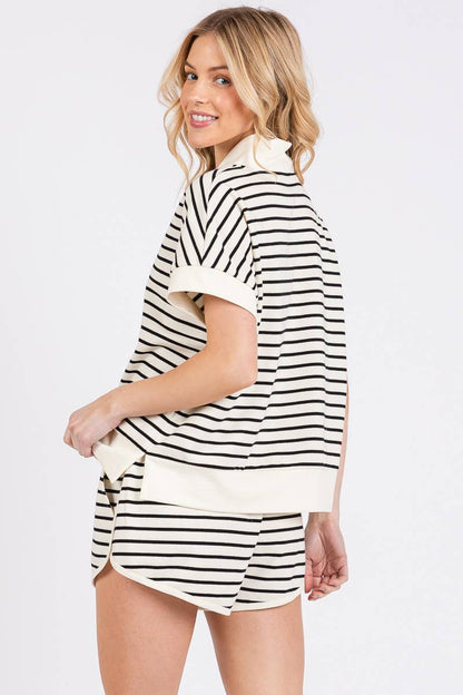 HALF ZIP UP STRIPED TOP AND SHORTS SETS : BLUE/PINK / M