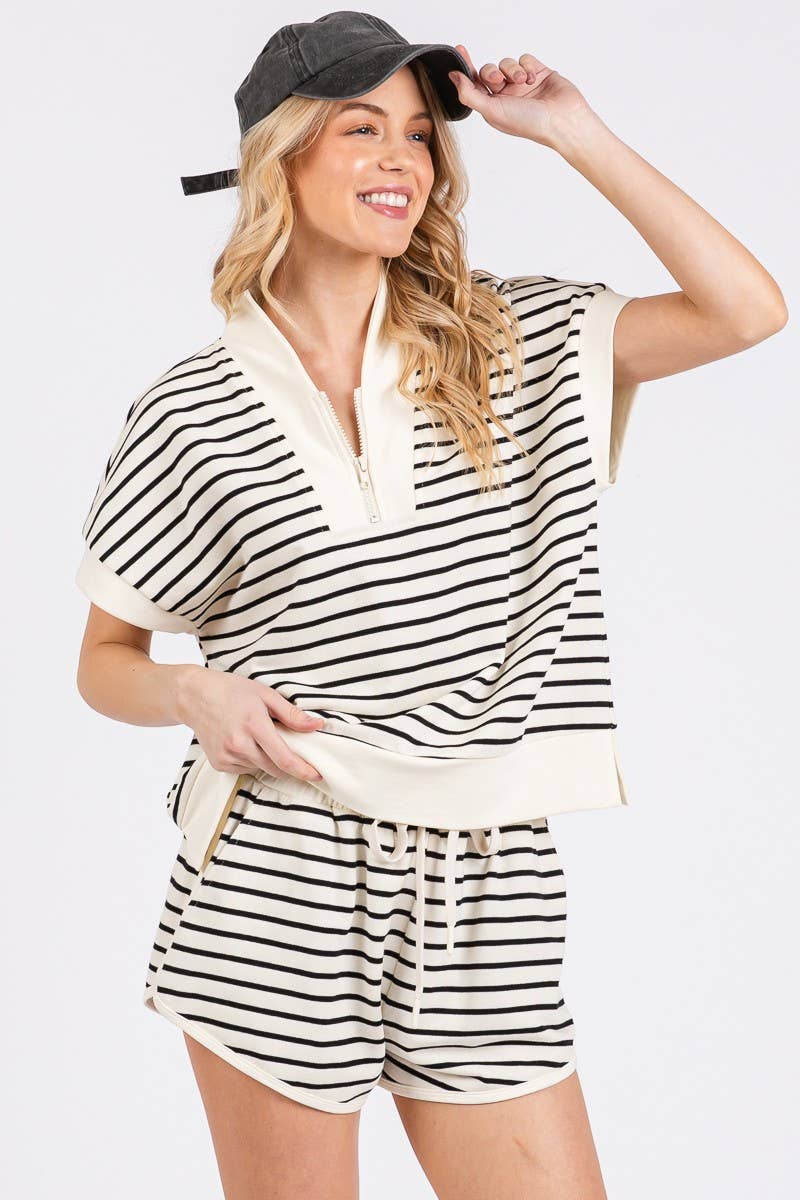 HALF ZIP UP STRIPED TOP AND SHORTS SETS : BLUE/PINK / L