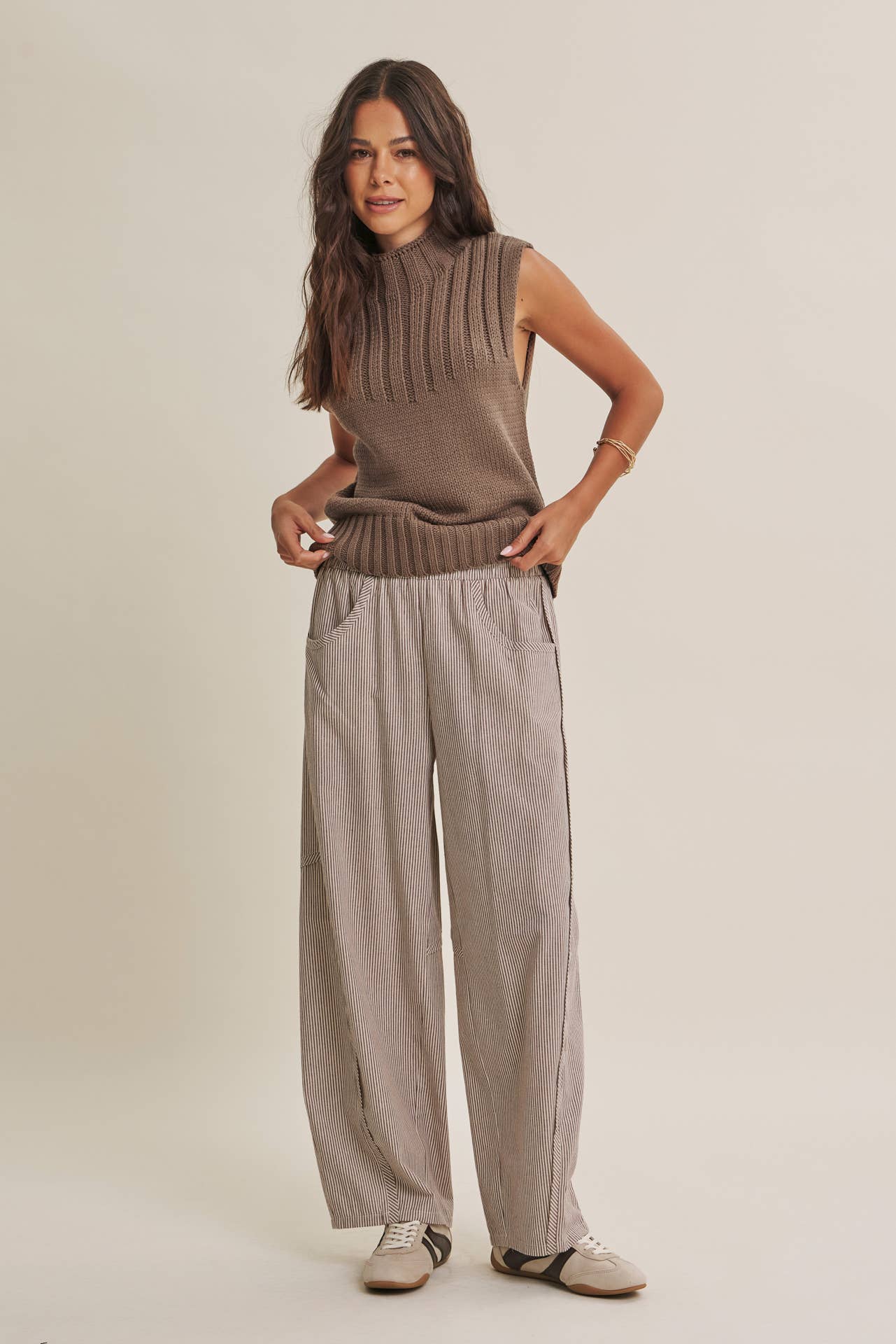 Weekender Cotton Barrel Pants- Chocolate