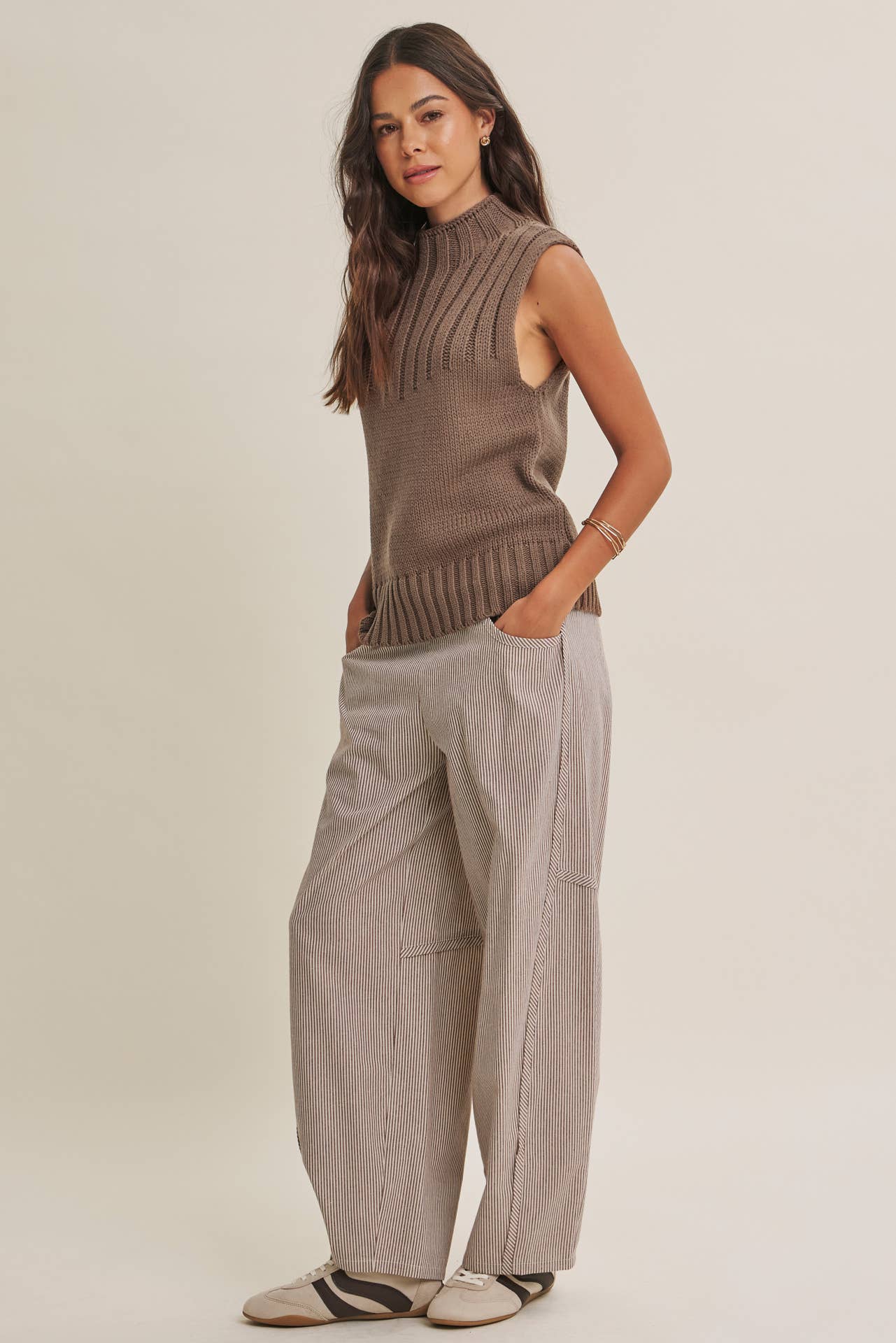 Weekender Cotton Barrel Pants- Chocolate