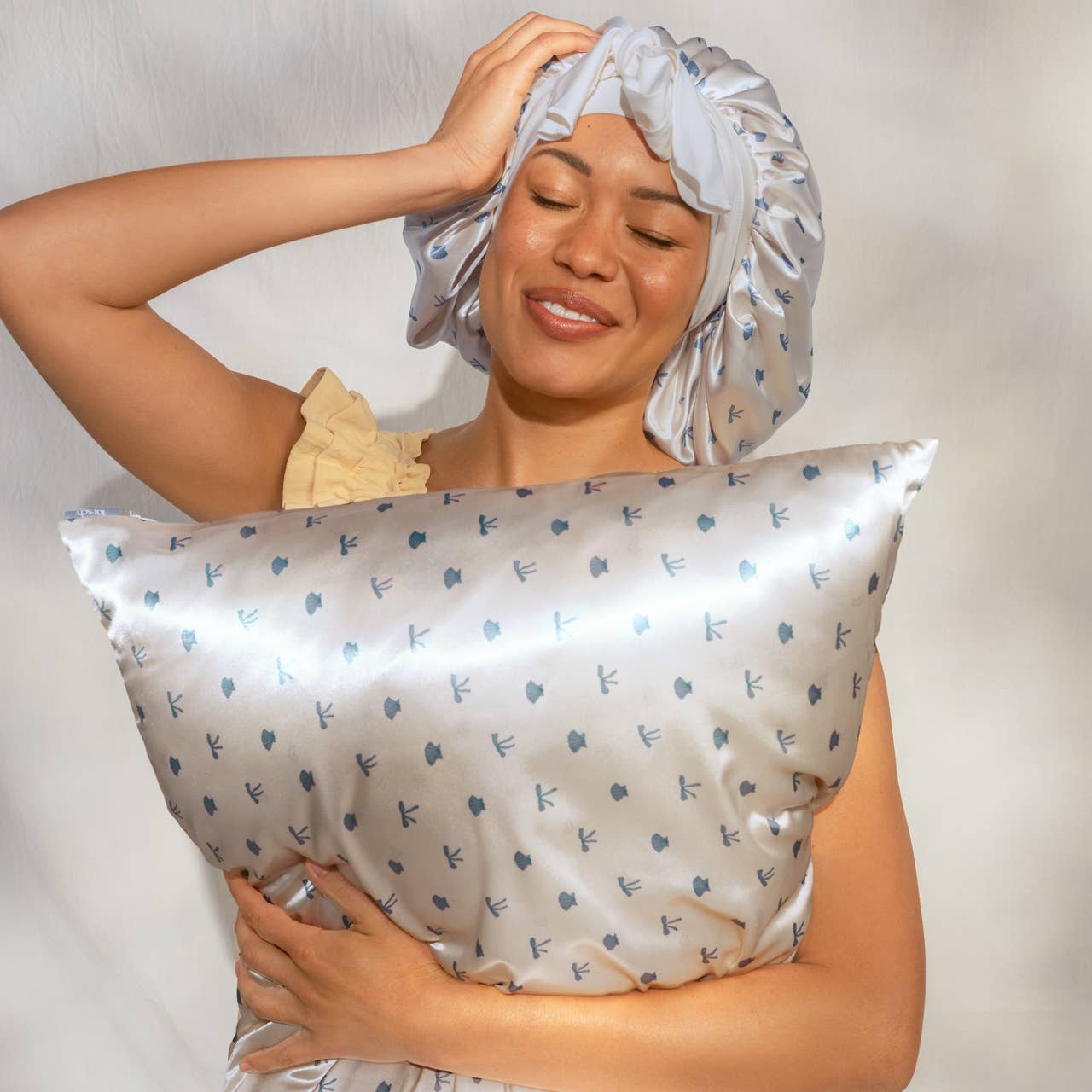 Satin Pillowcase - Pearlized Cream & Coastal Blue Print