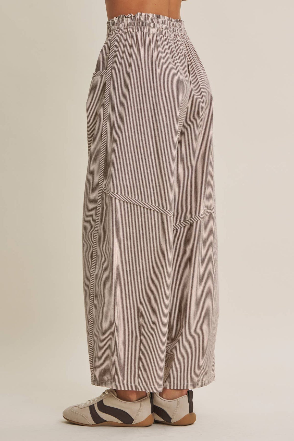 Weekender Cotton Barrel Pants- Chocolate